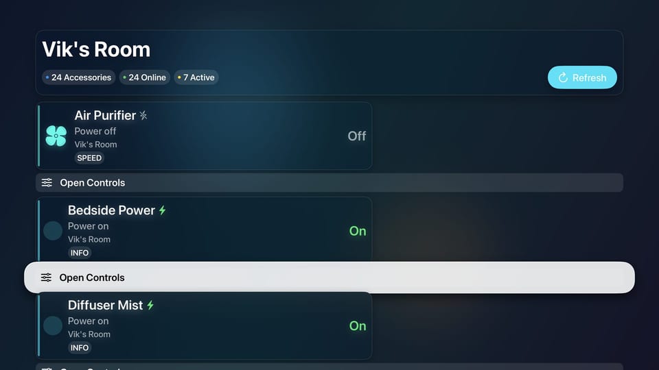 HomeonTV room view showing grouped accessories and status context